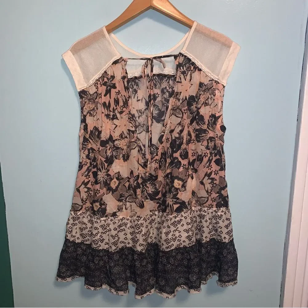 Free People Floral Tunic Size XS
